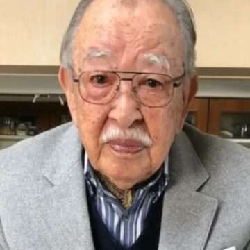 img-900 Inventatorul karaoke-ului a murit la vârsta de 100 de ani