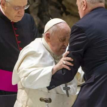 img-93 Papa Francisc anunță că este bolnav