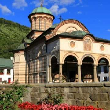 Mănăstirea Cozia – Istorie, legendă și importanță culturală