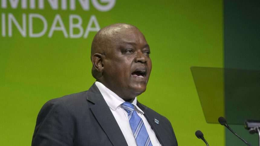 img-105 Scandalul Botswana – Germania: 20.000 de elefanți amenințați cu deportarea