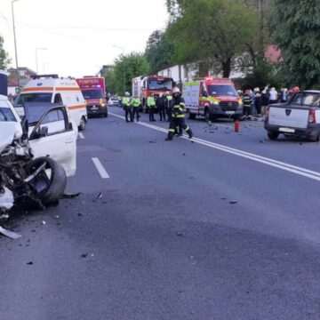 Accident rutier cu o persoană decedată și patru răniți în Râmnicu Vâlcea