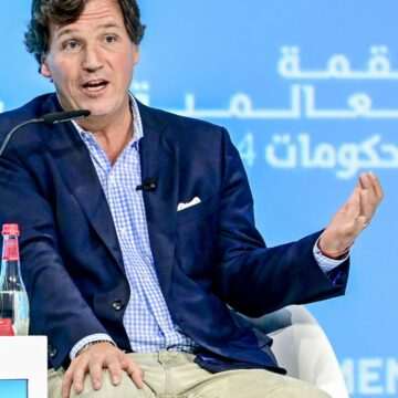 img-1129 Teoria controversată a lui Tucker Carlson despre OZN-uri ca entități spirituale