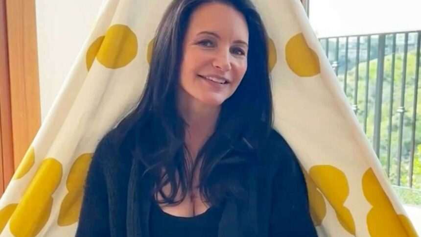 img-127 Kristin Davis, actrița din „Sex and the City”, la 59 de ani, după ce și-a dizolvat acidul hialuronic din față