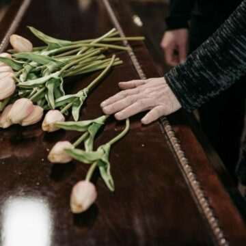 img-1351 Puneți factorul spiritual mai presus de cel financiar – înmormântare accesibilă pentru orice buget