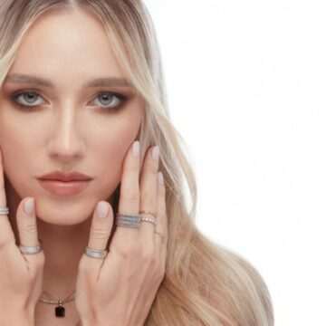 img-1352 M’estimo: Bijuterii care celebrează feminitatea și încrederea în sine