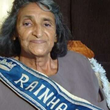 img-1573 Una dintre cele mai înalte femei din lume a murit la 77 de ani