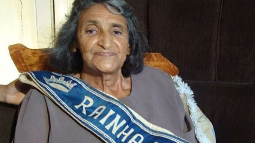 Una dintre cele mai înalte femei din lume a murit la 77 de ani