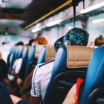 Călătoria în Germania: Autocar sau Avion?