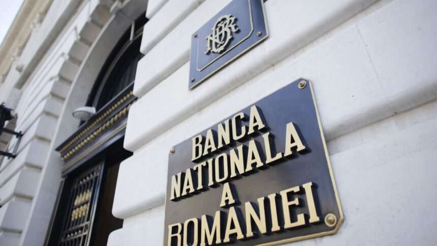 Banca Națională a României amână momentul demarării unui ciclu de relaxare și menține dobânda la 7%