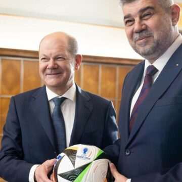 img-331 Premierul României încurajează echipa națională înainte de Euro 2024
