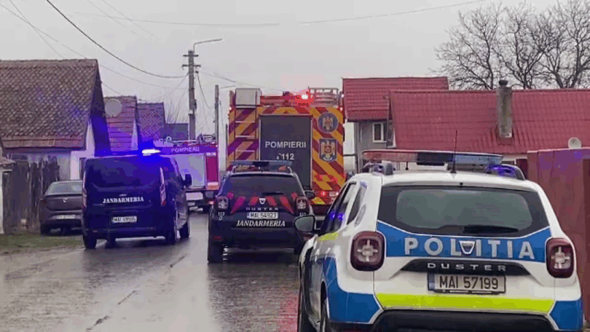 img-36 Incendiu în Constanța: 40 de persoane evacuate dintr-un bloc