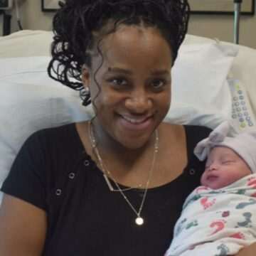 Fetiță născută în ziua eclipsei de Soare și botezată Sol