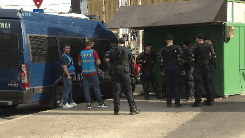 img-56 Eroare uriașă în Jandarmeria Capitalei: Un jandarm a primit salariile a 250 de colegi în contul său