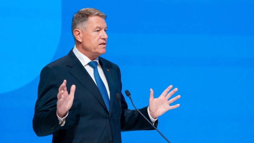 Klaus Iohannis participă la Summitul Iniţiativei celor Trei Mări
