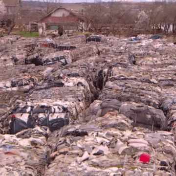 img-63 Scandalul deșeurilor textile: Condamnarea româncei care a introdus 33 de TIR-uri ilegale în țară