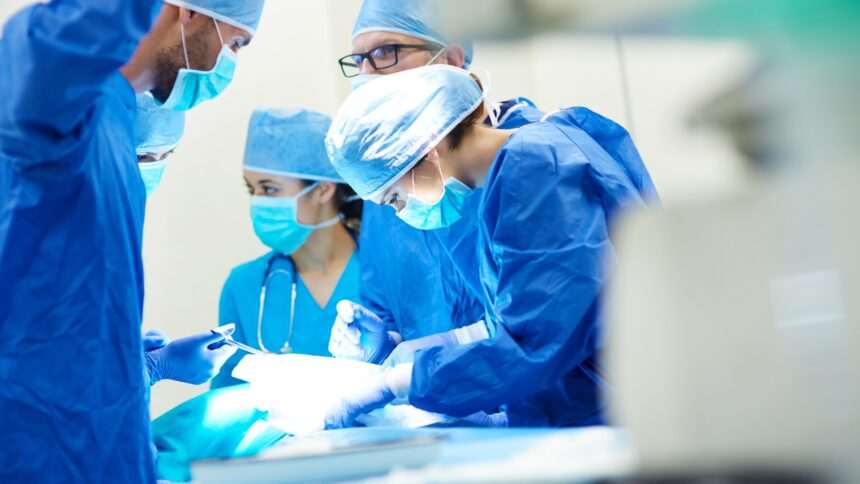 img-634 Fetiță de 6 ani operată de urgență după ce a înghițit 7 magneți