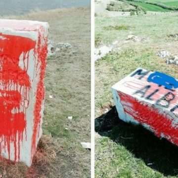 img-695 Vandalizarea pietrei-monument de pe dealul Măgulici din județul Alba