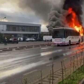 img-70 Incendiu la un autobuz plin cu elevi în Caraș-Severin
