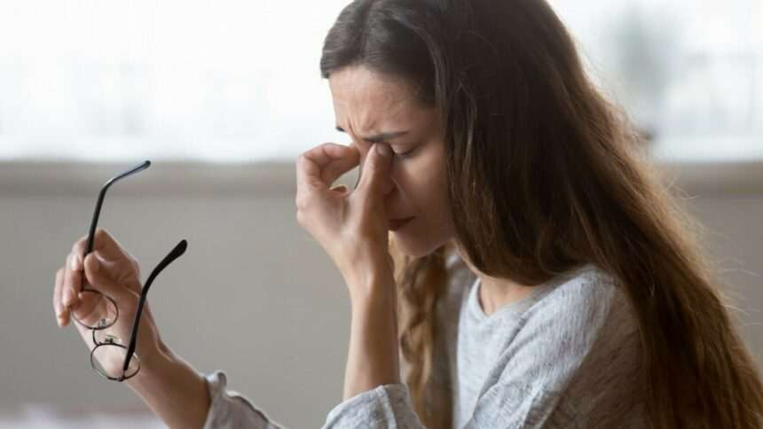 img-707 Descoperire uimitoare: Parazitul care a crescut în ochiul unei femei de 28 de ani