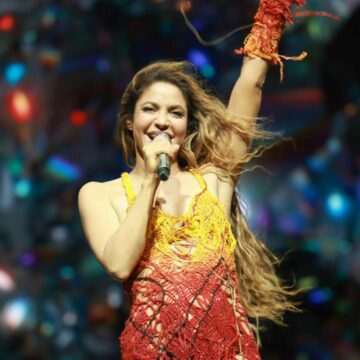 img-769 Shakira, apariție surpriză la festivalul Coachella. Artista latino a făcut furori