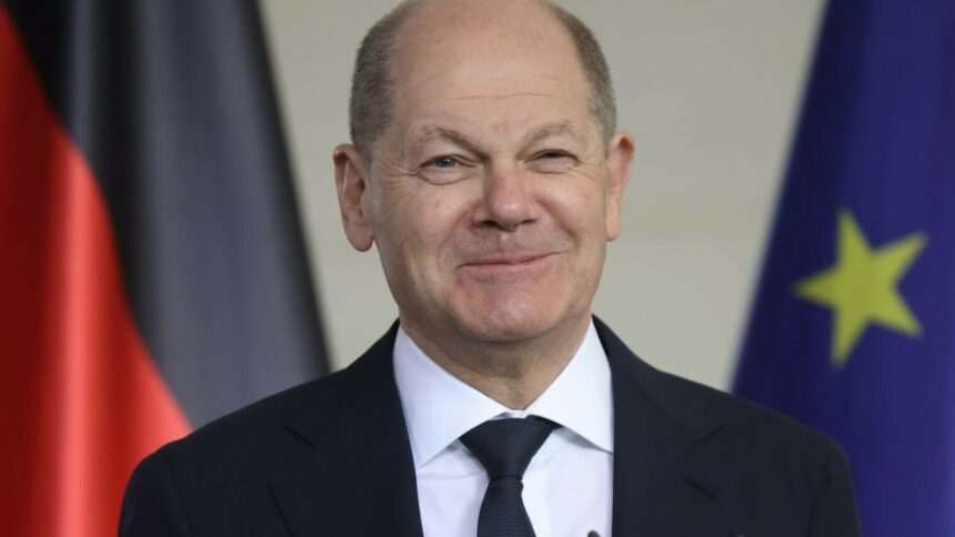 img-817 Cancelarul german Olaf Scholz, către studenții chinezi: ”Nu toți fumăm iarbă în Germania”