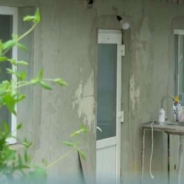 Abuz sexual asupra unei fete de 16 ani de către un muncitor angajat de tatăl ei în Botoșani