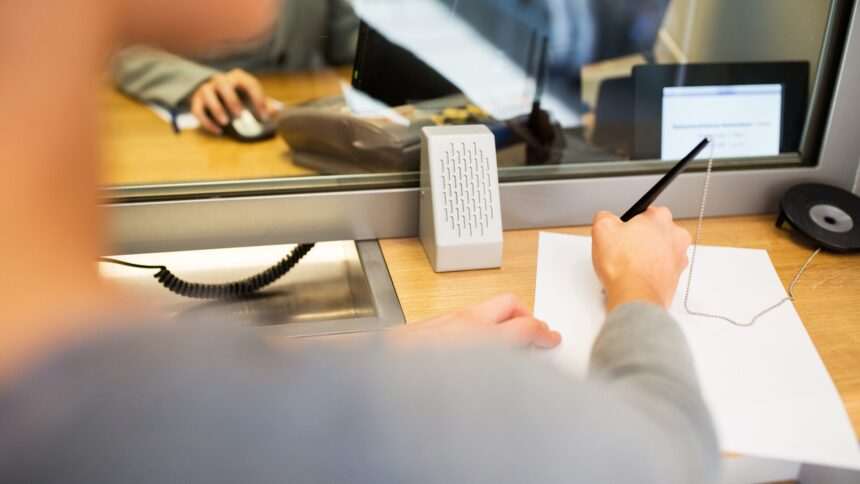 img-991 Femeia care a încercat să obțină un împrumut cu un cadavru în bancă