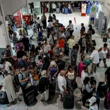 img-1059 Haos pe aeroporturile din Europa: Zeci de români, batjocoriți și lăsați în voia sorții