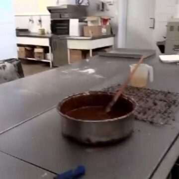 img-1087 Scandalul cofetăriei din Făgăraș: ingrediente expirate de șapte ani