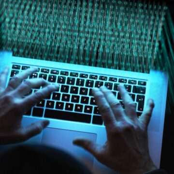 Domeniul polyfill.io cumpărat de chinezi și folosit pentru a infecta site-uri web