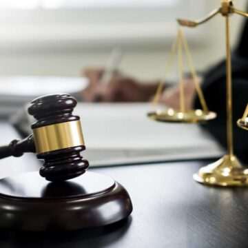 img-1143 Scandalul de evaziune fiscala Panama Papers: Cei 28 de acuzati au fost achitati