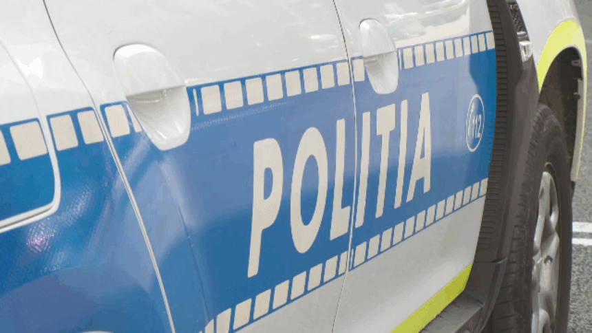 img-16 Bărbatul care a lovit o femeie pe trecerea de pietoni din București și a încercat să o împiedice să sune la 112