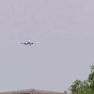 img-275 Alertă cu bombă la bordul unui avion care a aterizat pe Otopeni. Aeronava a fost interzisă în Republica Moldova