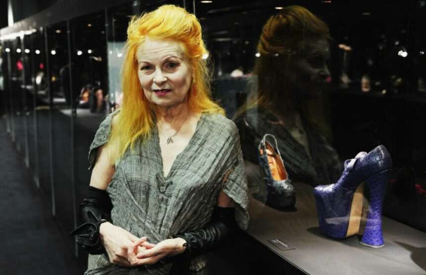 img-315 Sute de haine și bijuterii ale creatoarei de modă Vivienne Westwood, scoase la vânzare