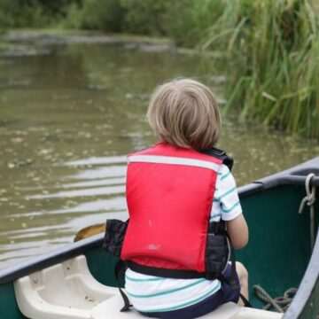 img-495 Accident la pescuit in Sibiu: Mama si fiica au ajuns la spital dupa ce au cazut din barca