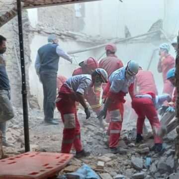 img-522 Cutremur în Iran. Cel puțin patru oameni au murit, alți 120 sunt răniți