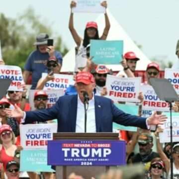 img-57 Donald Trump la un miting la Las Vegas: 6 persoane la spital din cauza căldurii