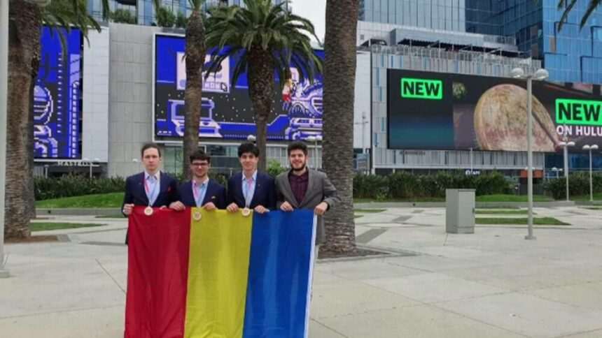 Avionul inedit pentru care patru liceeni români au câștigat una dintre cele mai prestigioase competiții de inginerie din lume