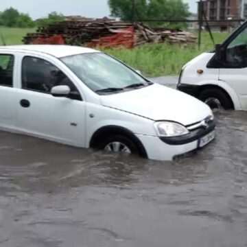 img-61 Cod galben de viituri pentru râuri din mai multe județe, până marți dimineața