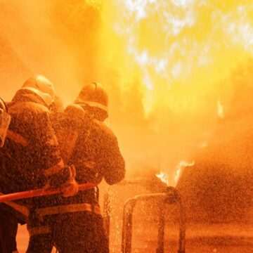 Incendiu de vegetație în apropiere de Tulcea