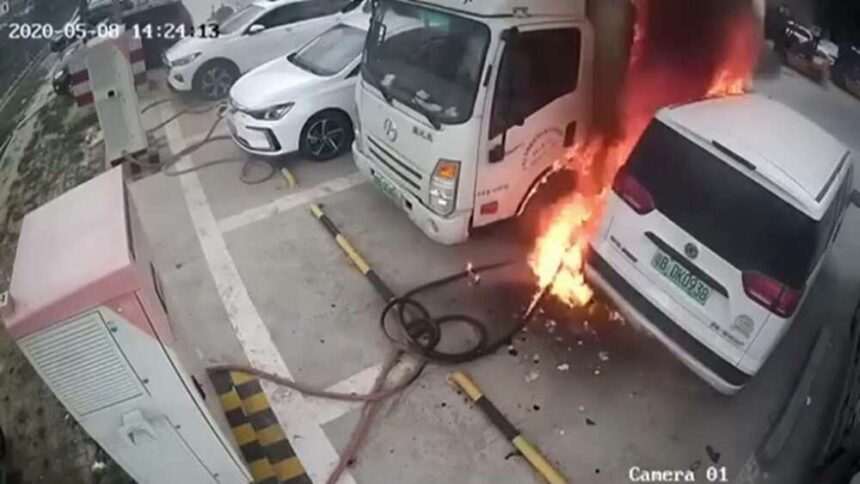 img-677 Pericolul incendiilor la mașinile electrice și măsurile de prevenire necesare