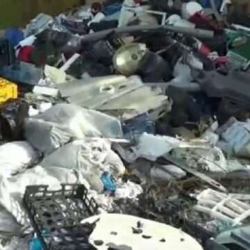 img-700 Escrocherie cu deșeuri de peste 30 de milioane de euro. 11 indivizi reținuți pentru 24 de ore