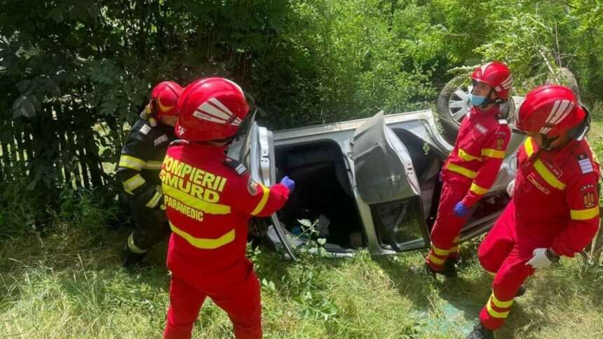 img-711 Accident mortal în Alba. Două femei au murit după ce mașina în care se aflau a căzut într-o râpă