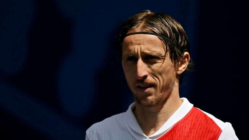 img-739 Tricourile jucătorilor Euro 2024: Record de vânzare pentru tricoul lui Luka Modric