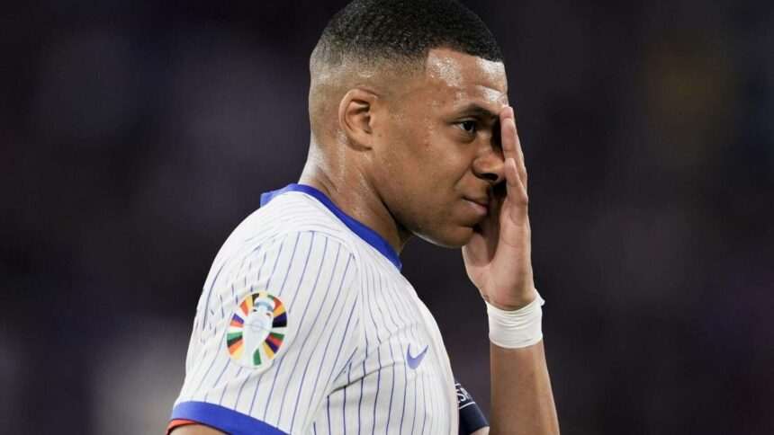 img-741 Mbappe cere salarii şi prime neplătite de aproape 100 de milioane de euro de la PSG