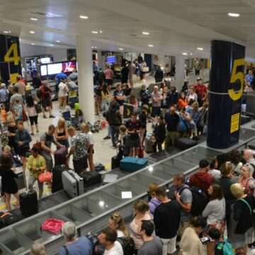 img-758 Anulări de zboruri sau întârzieri majore pe aeroportul din Manchester