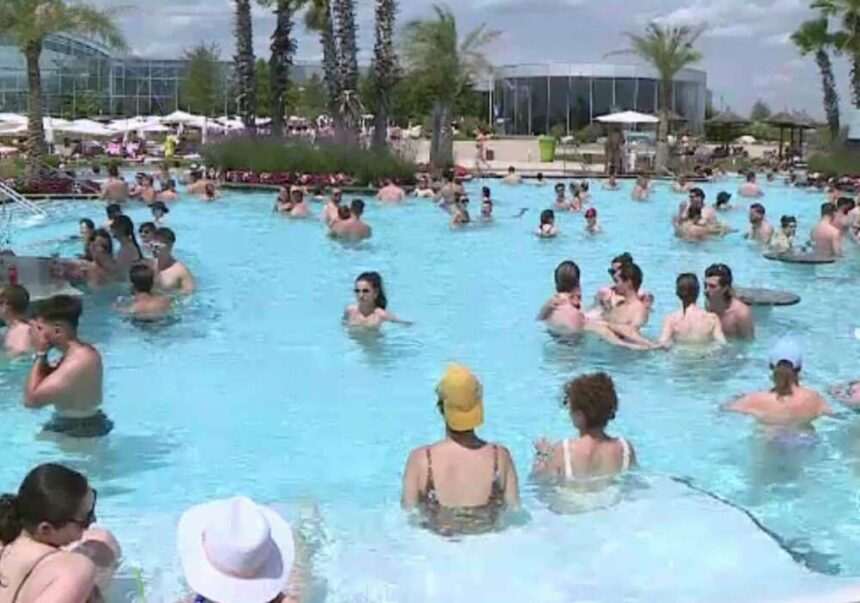 img-832 O zi de relaxare la piscine și parcurile acvatice