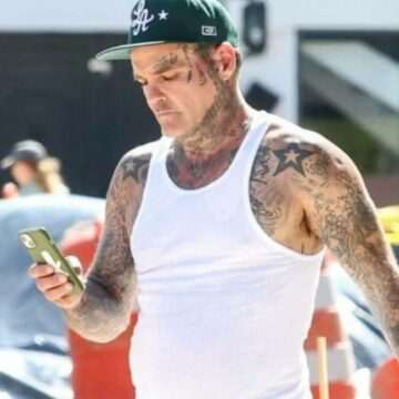 img-866 Shifty Shellshock, liderul trupei Crazy Town și solist vocal al piesei „Butterfly”, a murit la 49 de ani