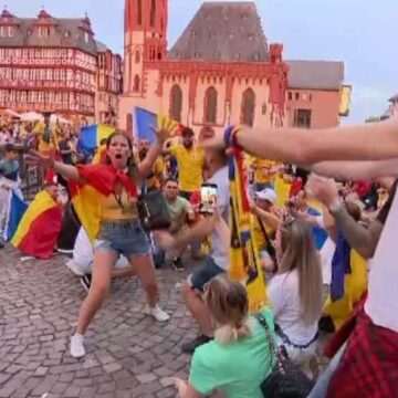 Fanii români și atmosfera din Frankfurt după calificarea României în optimile EURO 2024