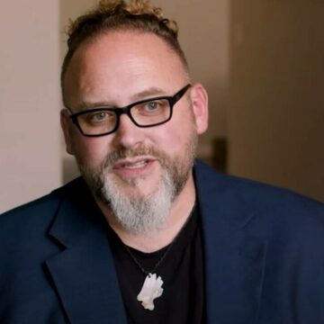 img Experiența incredibilă a bărbatului care a murit 45 de minute și a fost pus într-un sac de cadavre